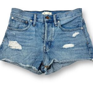 Madewell distressed look relaxed denim button fly shorts women’s size 27‎